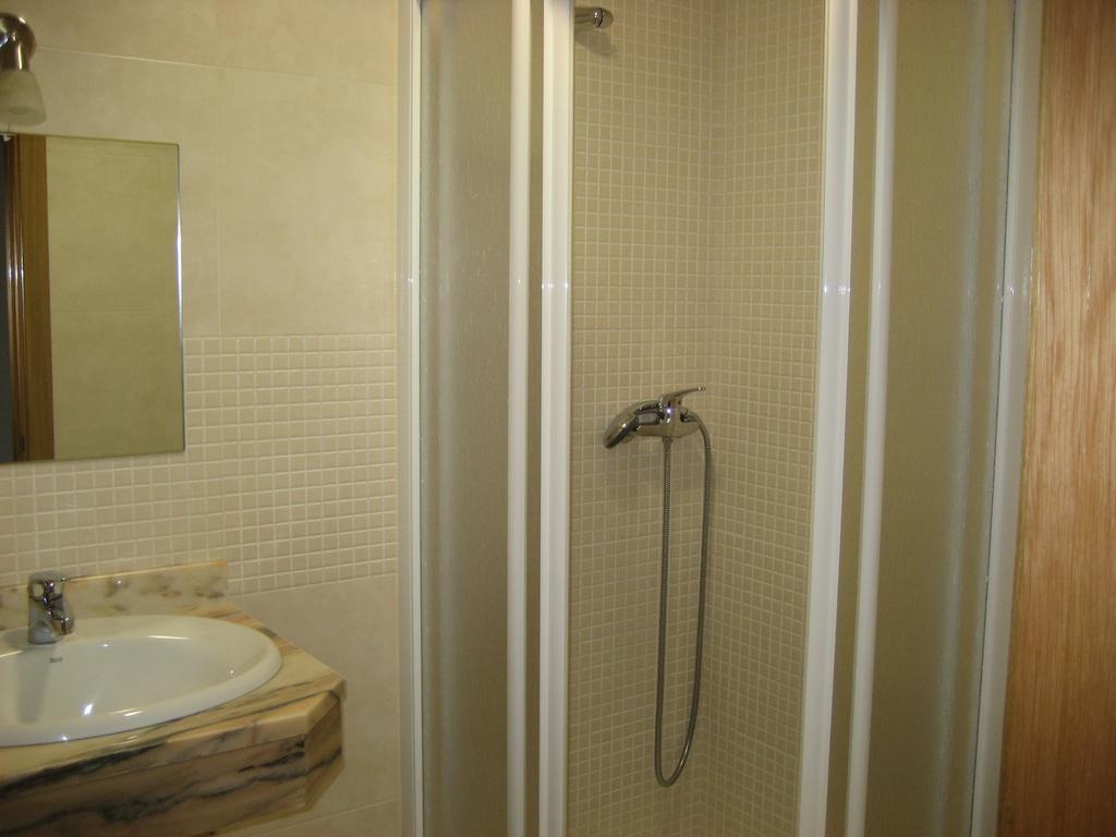 Guest house Residencia Caola Arteixo