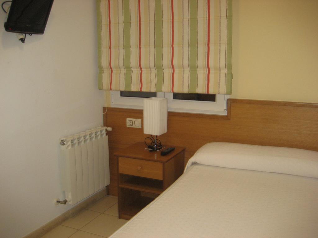 Residencia Caola Guest house